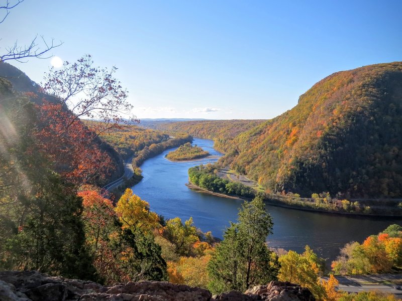 Breathtaking Views: Hiking Mount Tammany Breathtaking Views: Hiking Mount Tammany